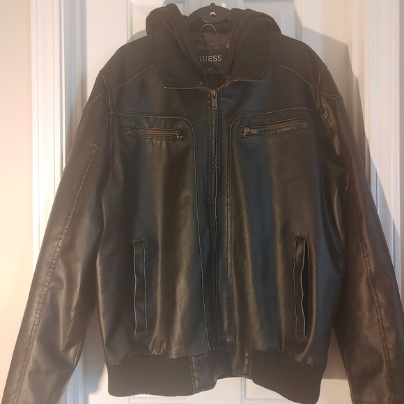 Guess Medium weight brown jacket with Hood.